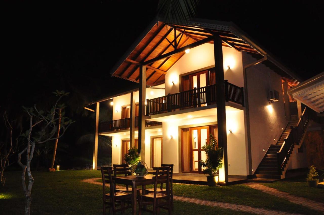 Villa Peacock Walahanduwa 外观 照片